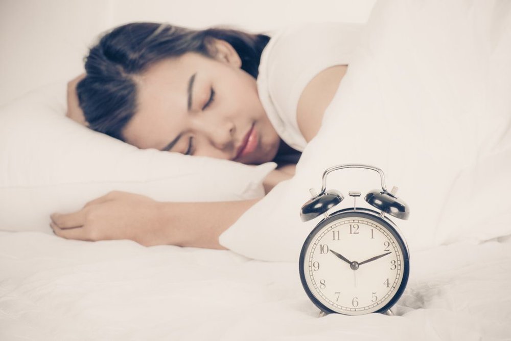 Sleep Early to Lose More Weight